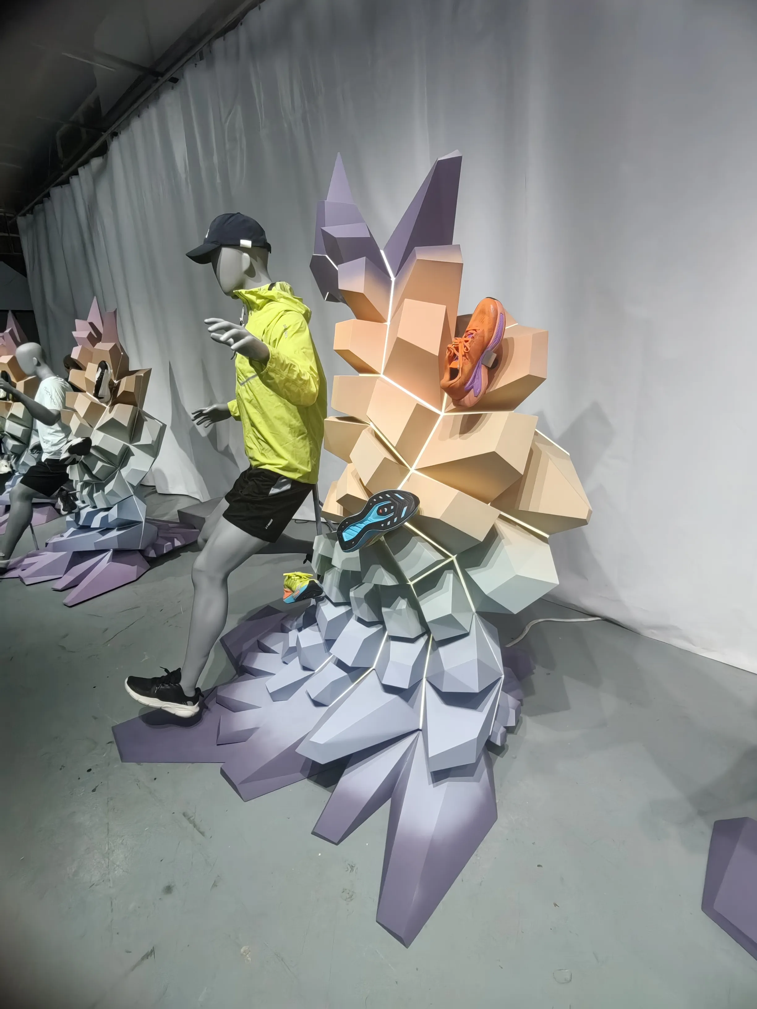 Clothing and sports shoes display props