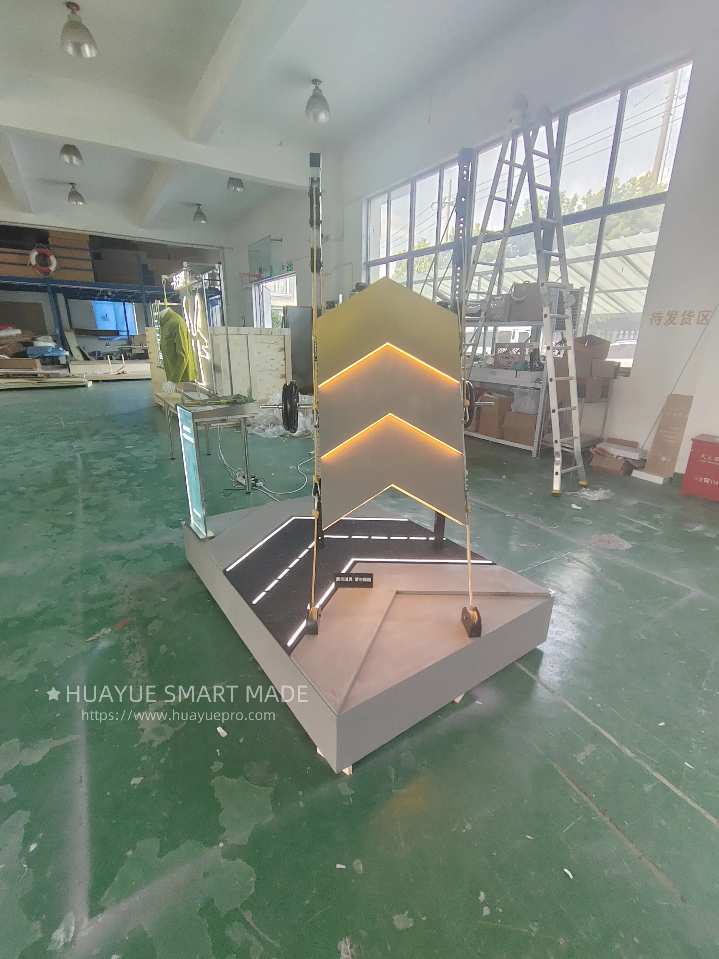 Clothing and sports shoes display props Clothing and sports shoes display props