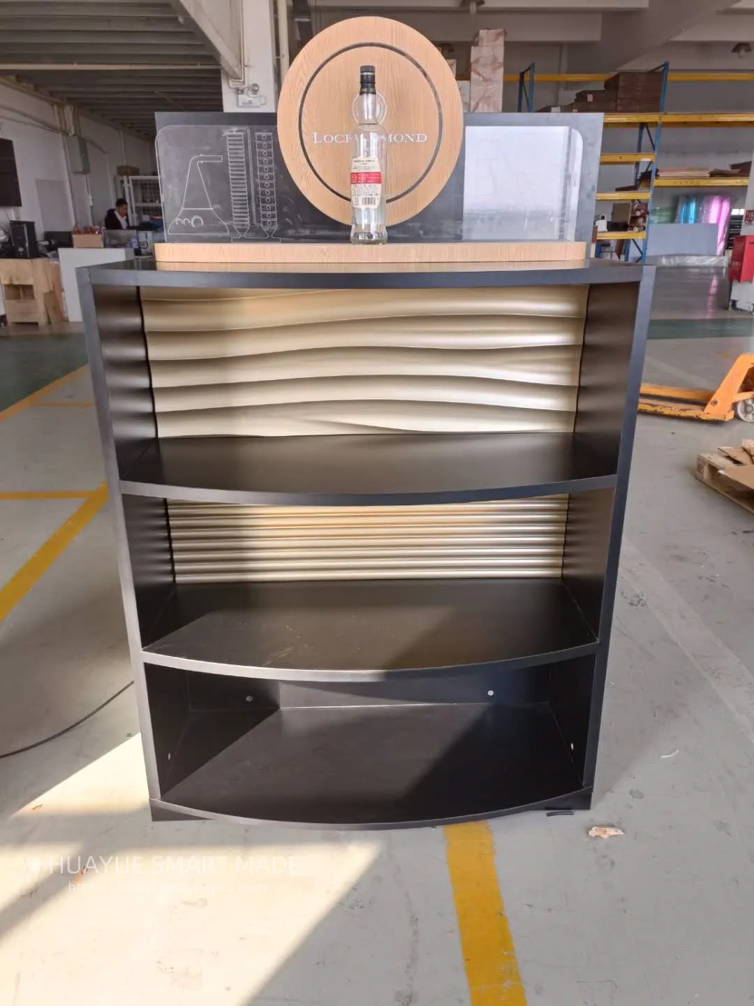 Customized independent display cabinets