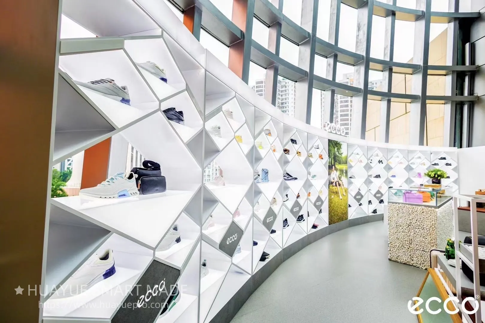 Clothing brand pop-up store promotion display area