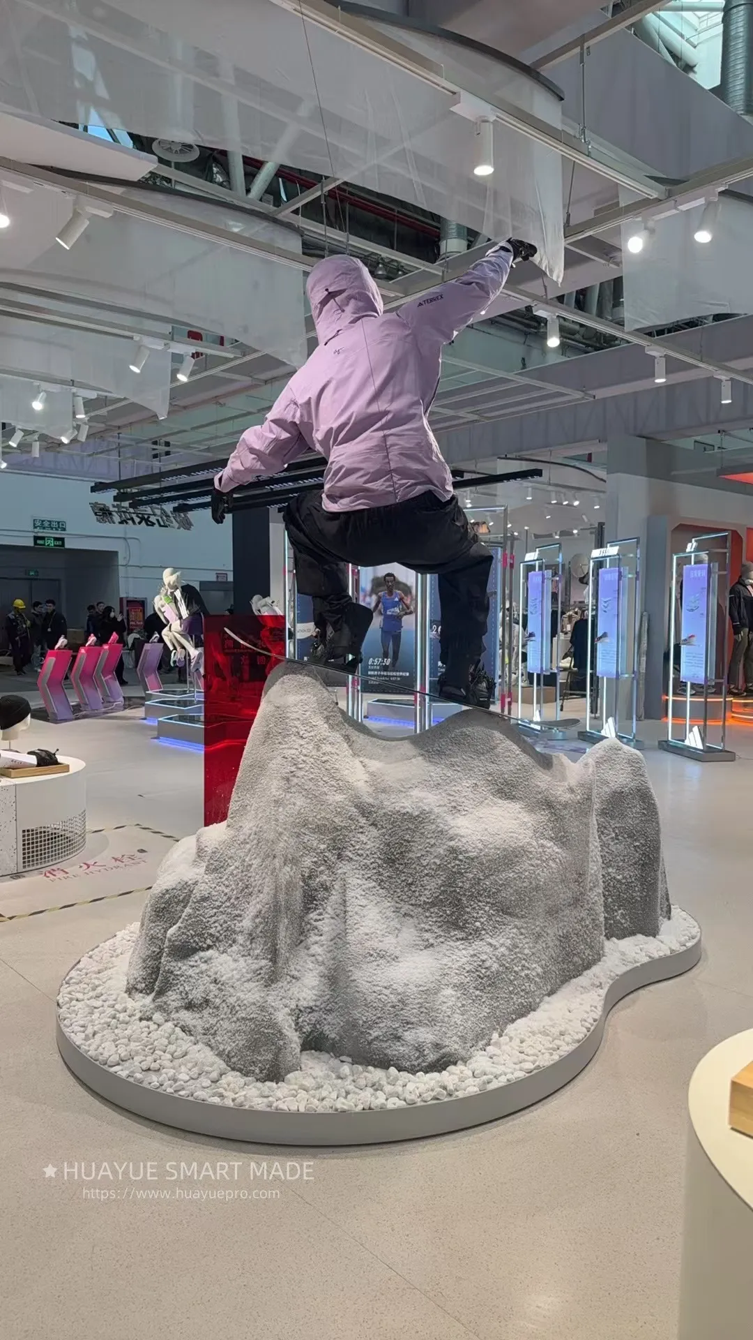 Brand store shoe and bag display props