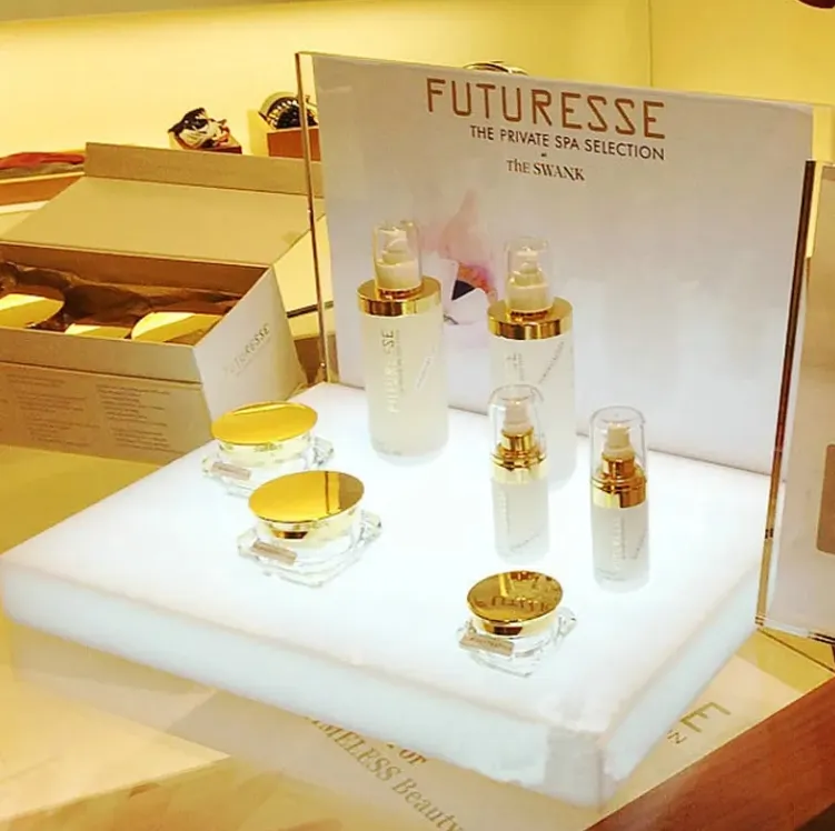 Acrylic Table Counter Makeup Display Stands With LED Light Custom