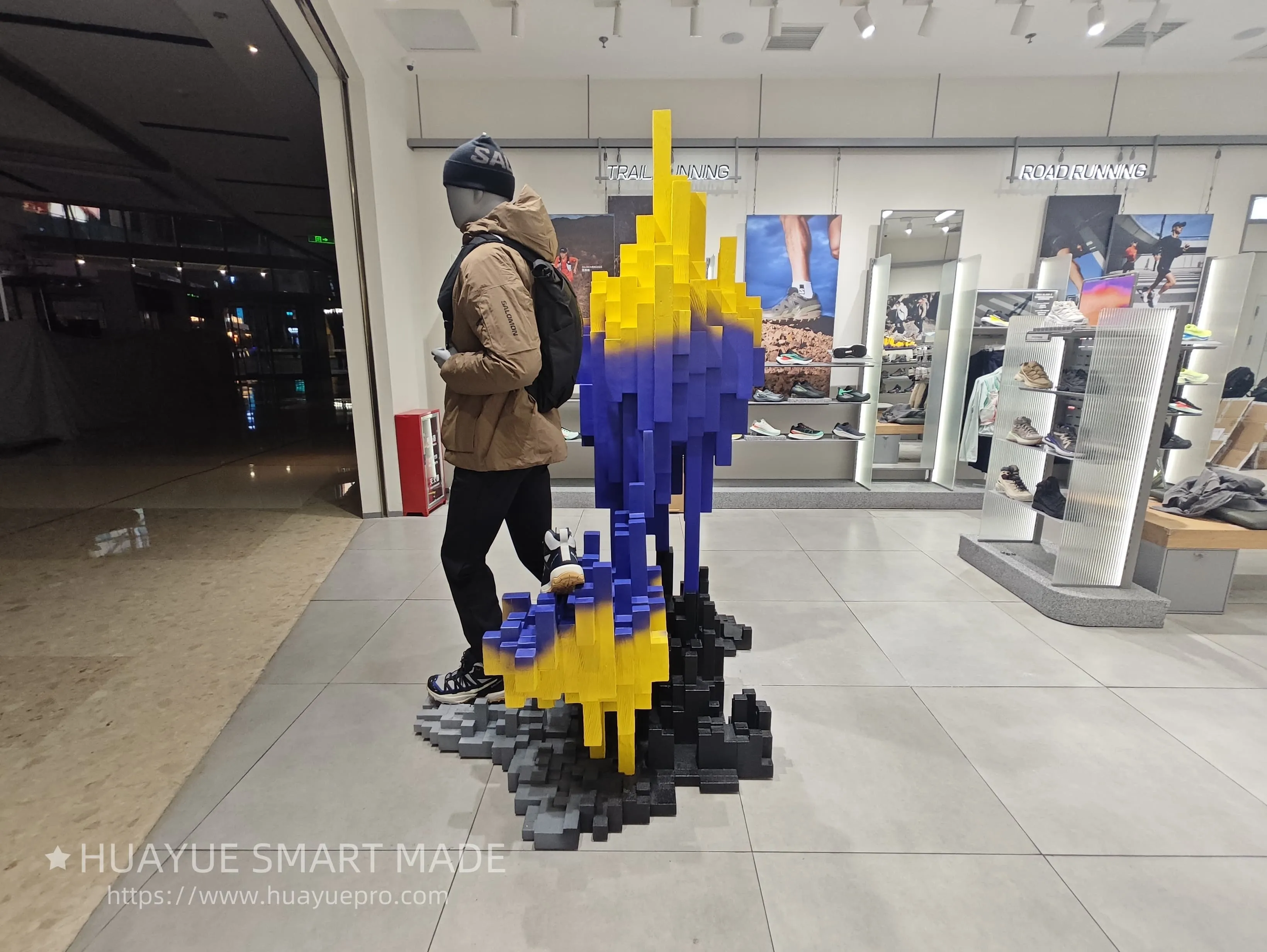 Necessary artistic product display props for brand stores