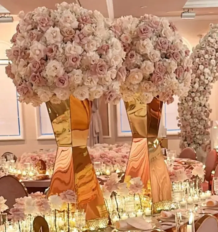 New Romantic Decoration Prop Gold Stainless Steel Plinths Flower Stand for Table Decoration Accessories Wedding Centerpi