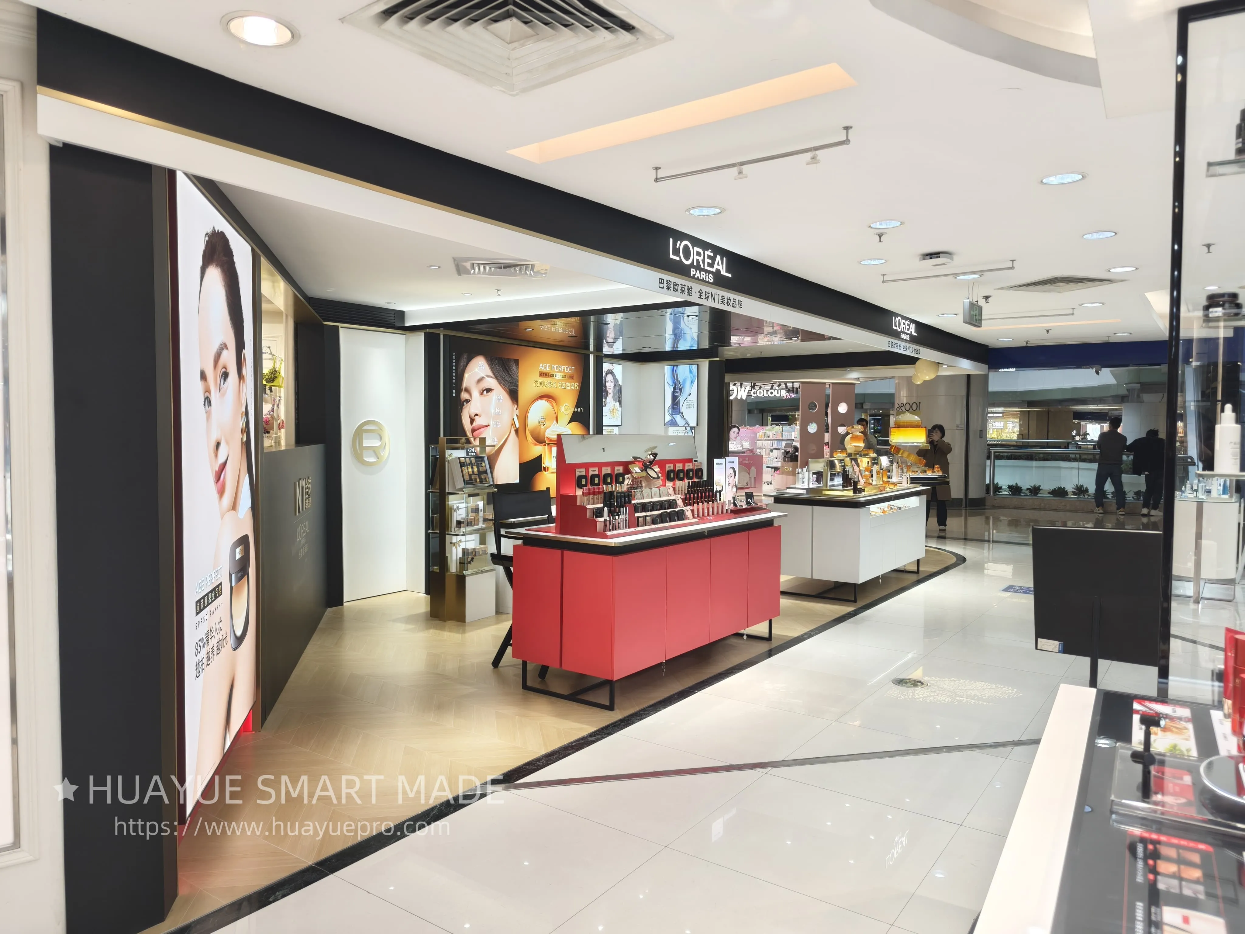 L'Oreal store design and installation
