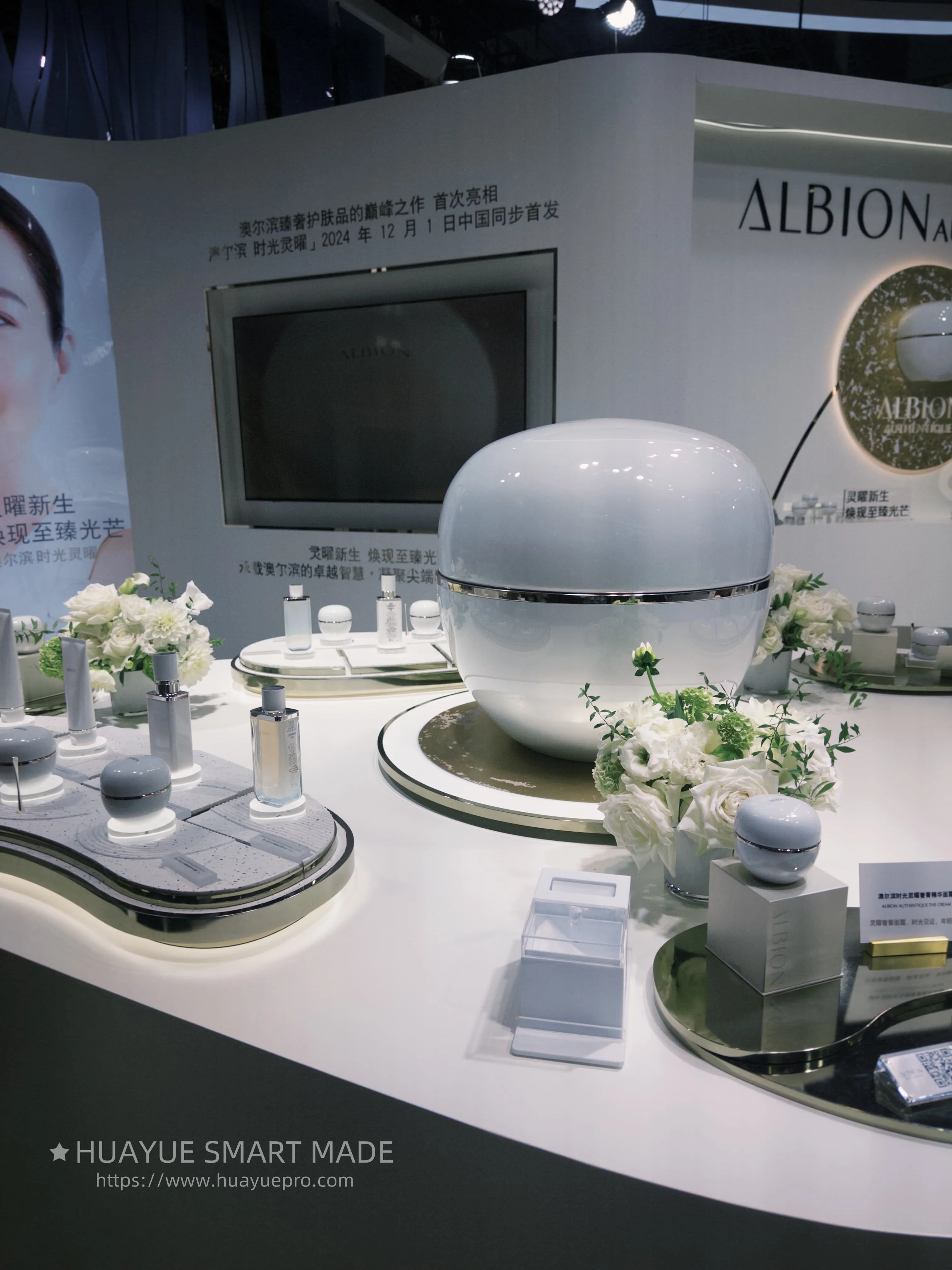 Huayue smart made Designs a for ALBION’s Flagship Store