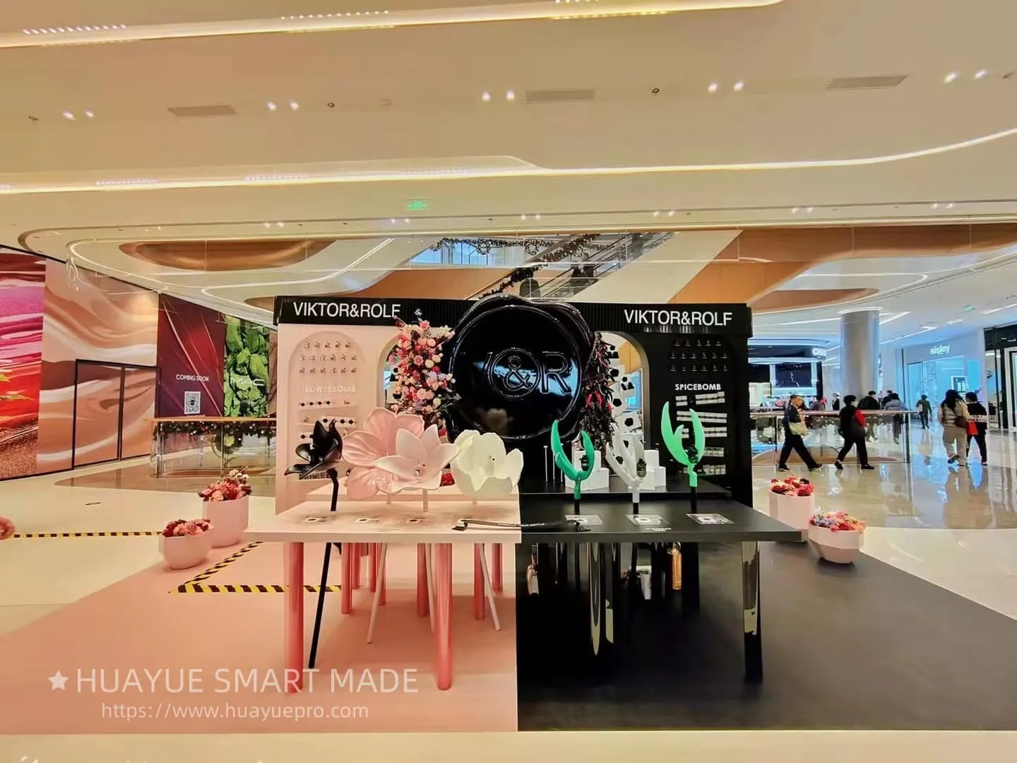 Huayue smart made Creates Immersive Pop-Up Experience for VIKTOR